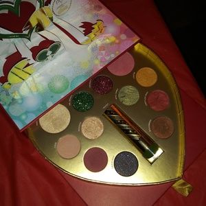 PUR X make up pallet(The Grinch)
